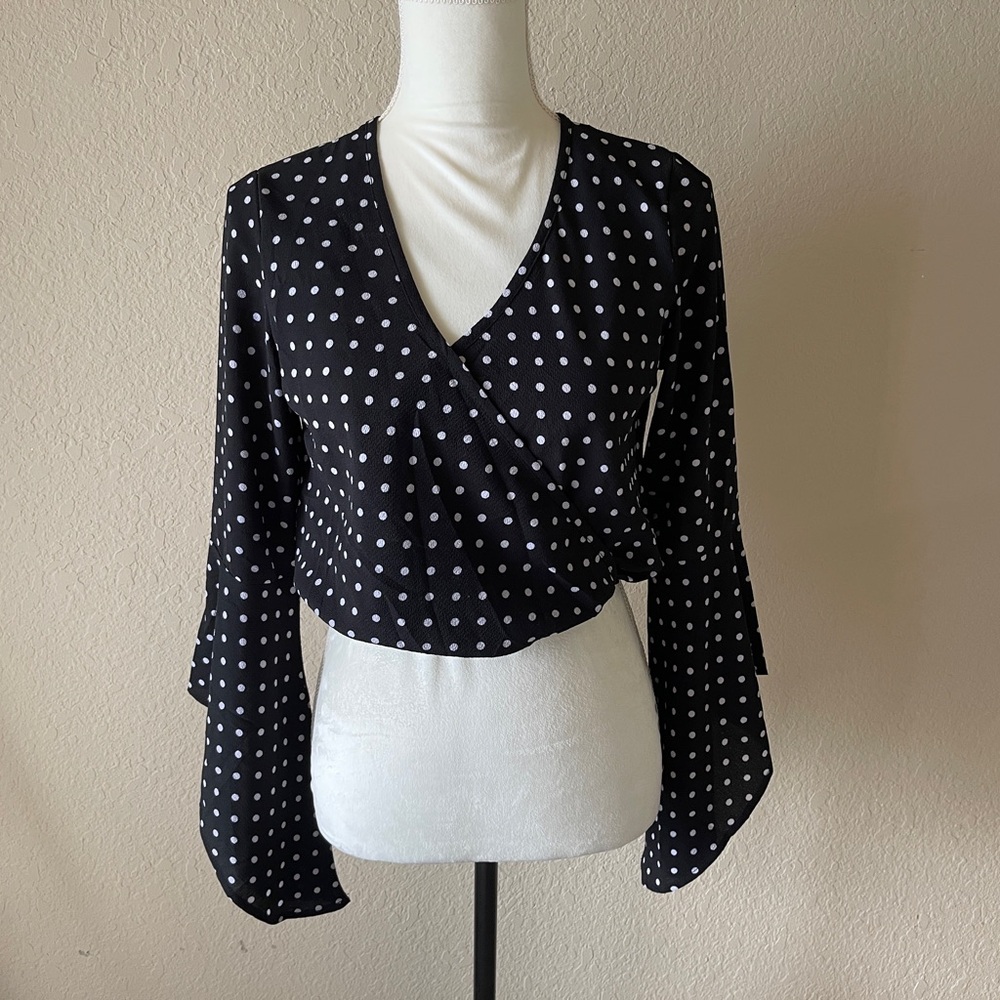 Rue 21 Black Polka Dot Bell Sleeves Blouse Size Small